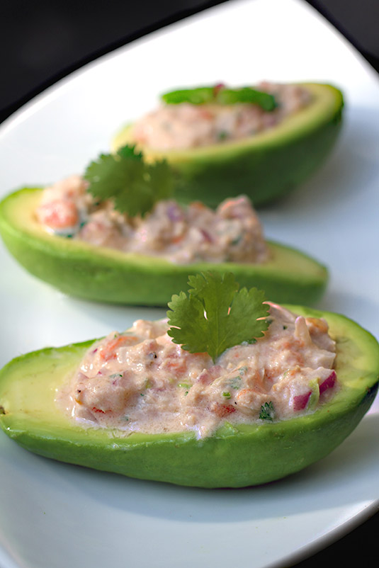 Aguacates Rellenos www.antojandoando.com