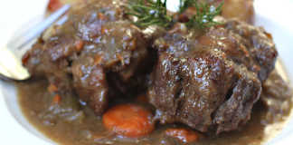 Guiso de Cola de Res cola de res