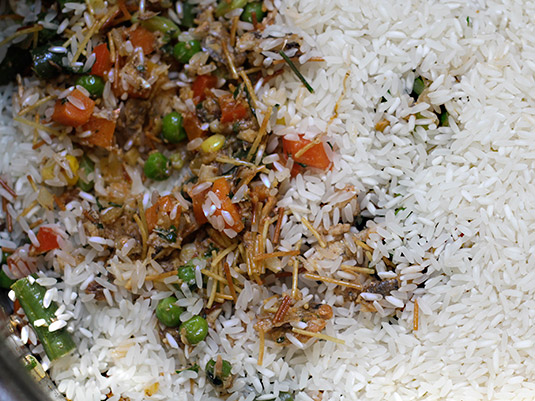 arroz con sardinas