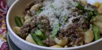 Pasta con Salchicha Italiana y Vegetales pasta con salchicha italiana